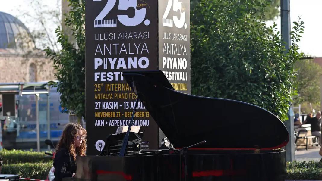 Antalya Piyano Festivali Sokaklara Taştı 6